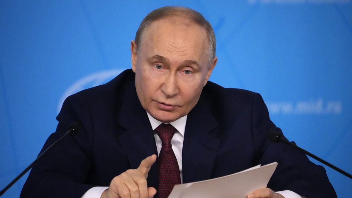 Kiev ve NATO, Putin'in "derhal ateşkes" teklifini reddediyor.