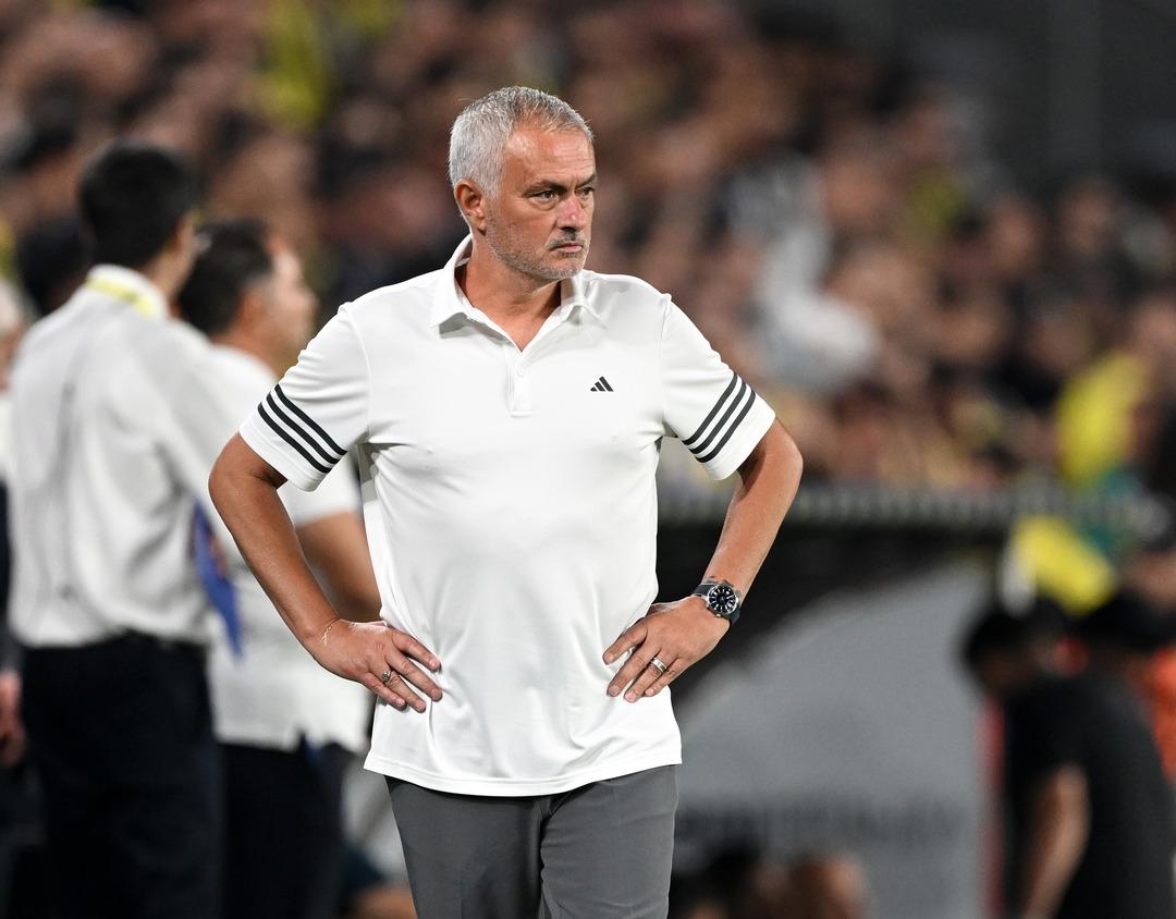 Yorumcuların zaferinden sonra Kocaelisport'tan Fenerbahce Jose Mourinho'nun koçu! 3