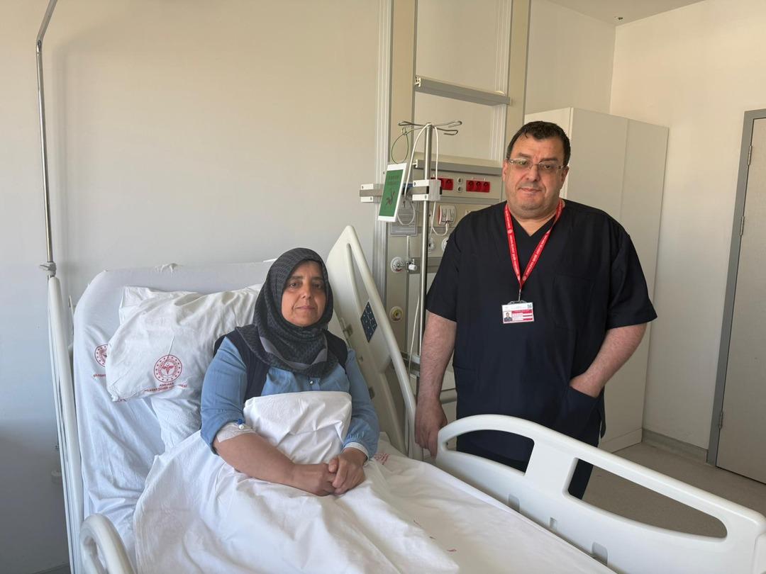 3 yıl boyunca bir kabusta yaşıyordu! Aniden kördü: kimse sebebini bulamadı! Sebep bulunduktan 3 yıl sonra ... 2