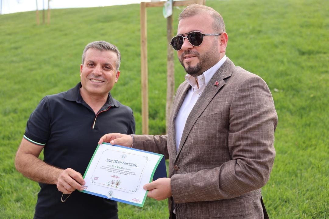 Arnavutkön 3'te Ömer Halisdemir Park ve Yenidoğan Memorial Ormanı açıldı