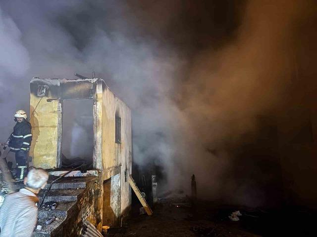 Giresun'da mısır fırını 1 ev ve 1 serentiyi yok etti! Kullanılamaz 3