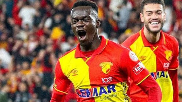 Göztepe'den Dev Satış ve Parasal Canavar: Anthony Dennis'le Yollar Ayrılıyor